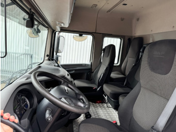 Фото интерьера 2: Грузовик бортовой/ Платформа DAF XF 410 FA 4x2 XF 410 FA 4x2, Fahrschule, 2x AHK, 6 Sitze