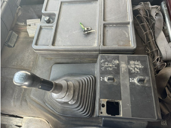 Грузовик бортовой/ Платформа Mercedes-Benz SK 1827L 4x2 SK 1827L 4x2: фото 4