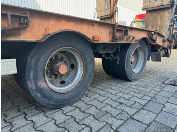 Низкорамный прицеп для транспортировки тяжёлой техники T 3 Kompakt 30,0 T 3 Kompakt  30,0, Hydr. Rampen, Verbr. auf 3m: фото 2