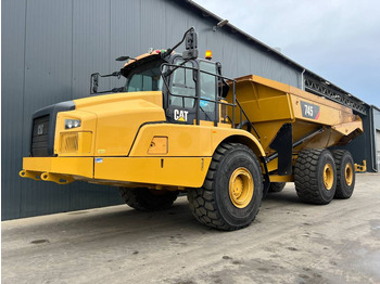 Сочленённый самосвал CATERPILLAR 745