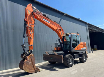 Колёсный экскаватор DOOSAN DX170W-5