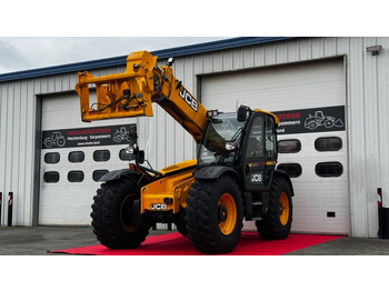 Погрузчик JCB