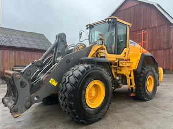 Колёсный погрузчик VOLVO L180H