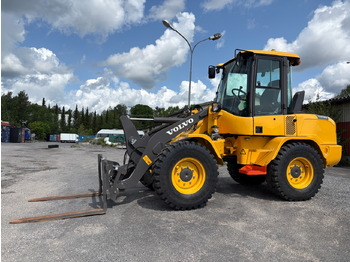 Колёсный погрузчик VOLVO L30G