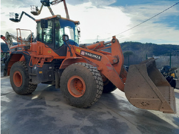 Колёсный погрузчик DOOSAN DL300