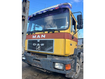 Тягач MAN