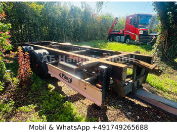 : фото в шапке страницы