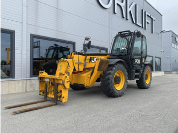 Телескопический погрузчик JCB
