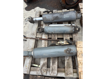 : фото в шапке страницы