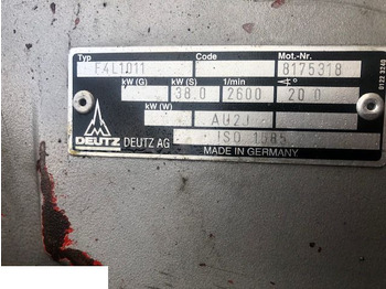 : фото в шапке страницы