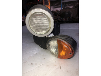 : фото в шапке страницы