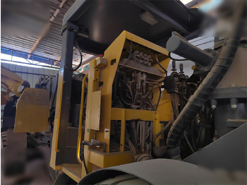 : фото в шапке страницы