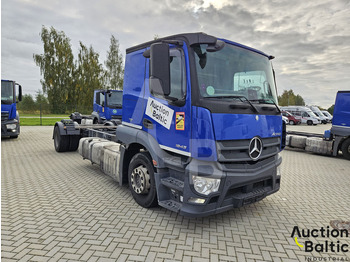 Грузовик-шасси MERCEDES-BENZ Actros 1843