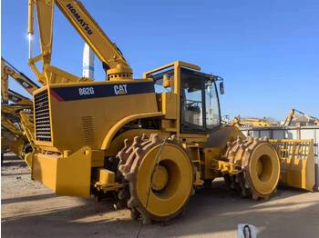Гусеничный мини-погрузчик CATERPILLAR