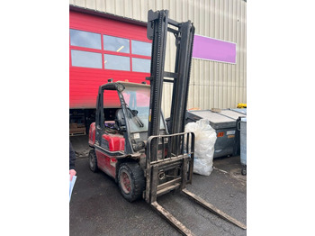 Вилочный погрузчик NISSAN