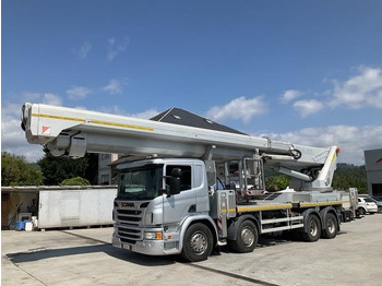 Грузовик с подъемником SCANIA P 410