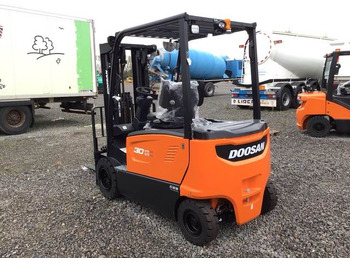 Электропогрузчик Doosan B30X-7 PLUS: фото 2