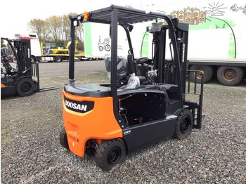 Электропогрузчик Doosan B30X-7 PLUS: фото 3