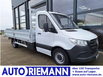 Малотоннажный бортовой грузовик MERCEDES-BENZ Sprinter 317