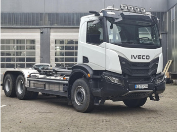 Самосвал IVECO X-WAY