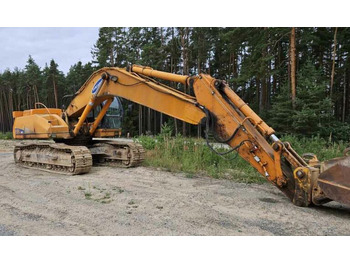 Гусеничный экскаватор