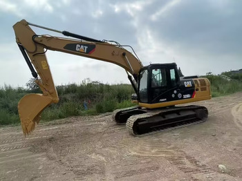 Гусеничный экскаватор CATERPILLAR 320D2