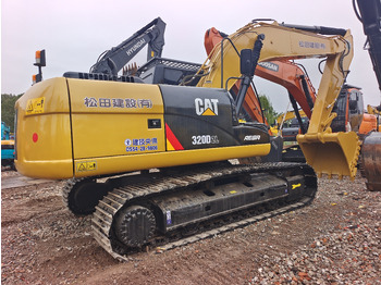 Гусеничный экскаватор CATERPILLAR 320D2