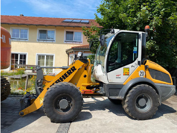 Колёсный погрузчик LIEBHERR L 506