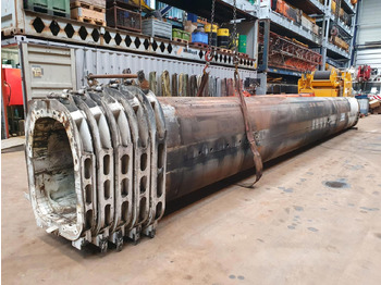 : фото в шапке страницы