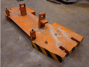 Противовес TEREX