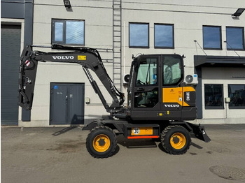 Колёсный экскаватор VOLVO EW60E