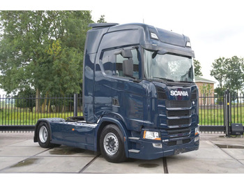 Тягач SCANIA S 450