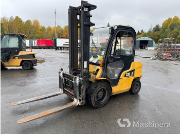 Дизельный погрузчик CATERPILLAR DP