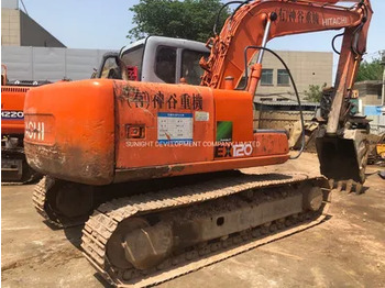 Гусеничный экскаватор HITACHI EX120-5