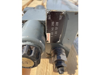 Гидравлический клапан LIEBHERR R906: фото 5 Гидравлический клапан LIEBHERR R906: фото 5