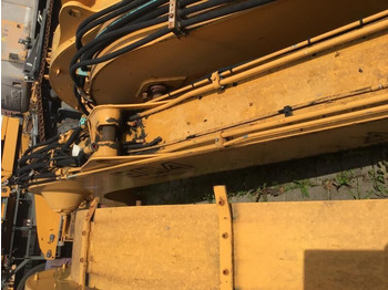 Навесное оборудование LIEBHERR