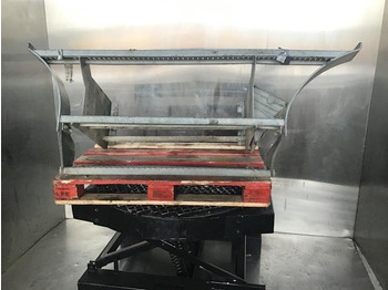 Кабина и интерьер LIEBHERR