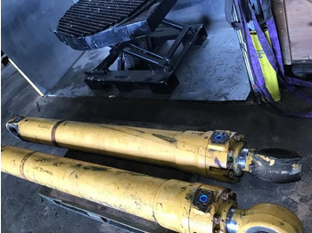 Гидравлический цилиндр LIEBHERR