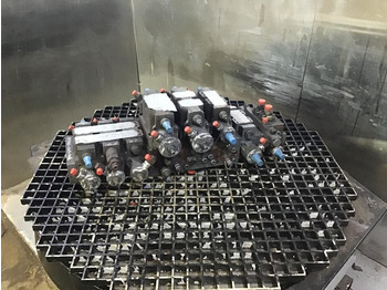 Гидравлика LIEBHERR