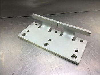 Запчасти LIEBHERR