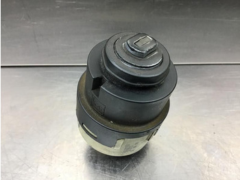 Запчасти LIEBHERR