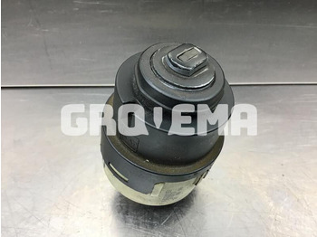 Запчасти LIEBHERR