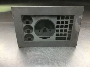 : фото в шапке страницы