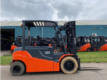 Электропогрузчик TOYOTA