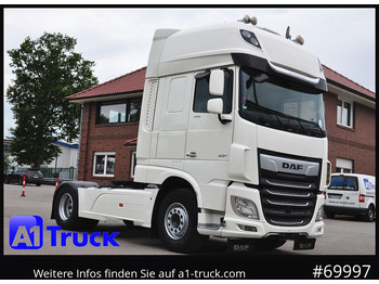 Тягач DAF XF 530