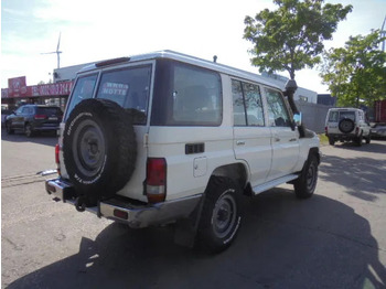 Легковой автомобиль Toyota Land Cruiser HZJ76L 4X4 EXPORT OUTSIDE EU ONLY: фото 4