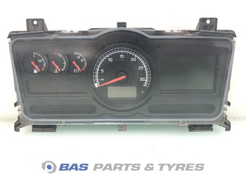 : фото в шапке страницы