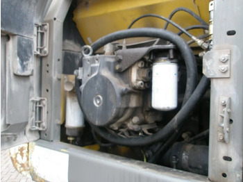 Гусеничный экскаватор Komatsu PC 210LC-8: фото 5