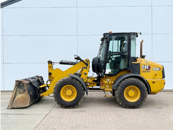 Колёсный погрузчик CATERPILLAR 908M