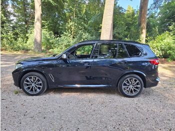 Внедорожник BMW